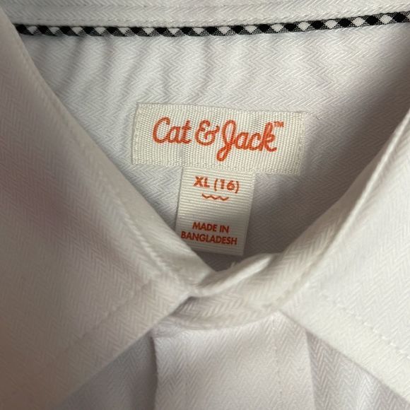 White Button-up Dress Shirt Sz XL 16 Cat & Jack - Picture 11 of 12
